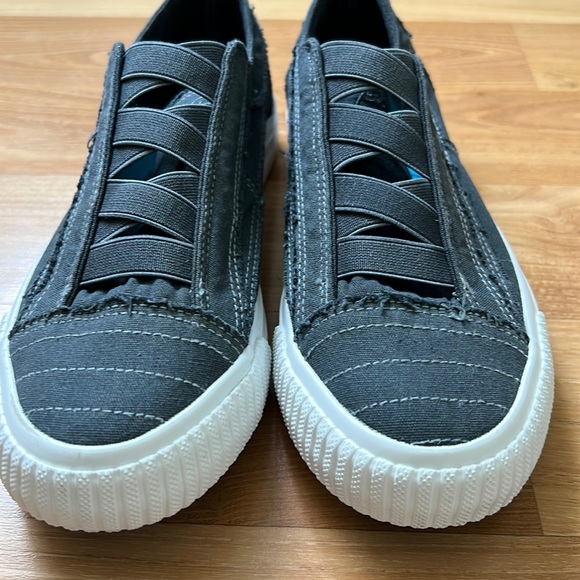 Blowfish Malibu Women’s Sneakers - Picture 16 of 16